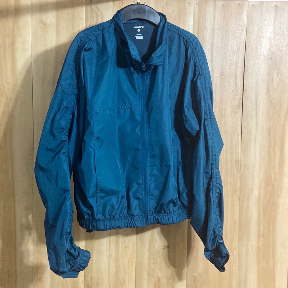 Raining jacket.